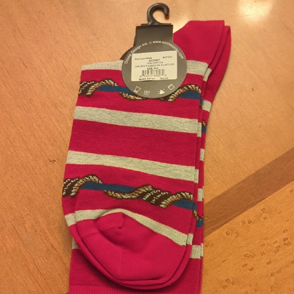 Ozone Striped Socks -red and Gray